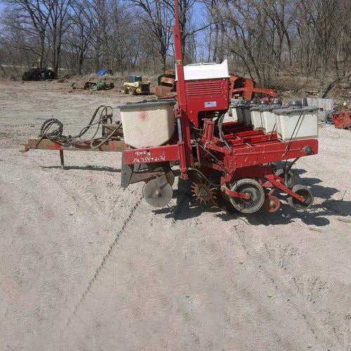 Used Case IH 950 Planter parts.