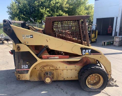 Used Caterpillar 252 Skid Steer Loader parts.