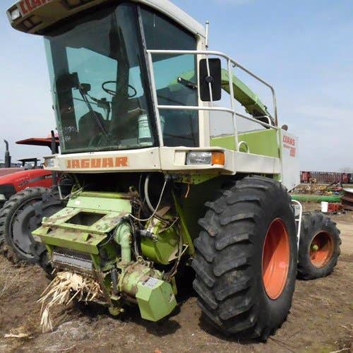2000 Used CLAAS 880 Harvester parts.