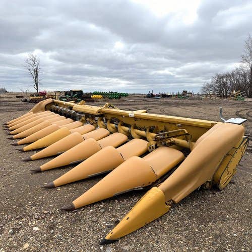 Used CLAAS C512 Header parts.