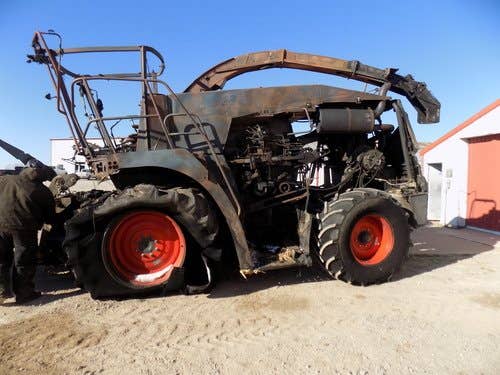 2009 Used CLAAS Jaguar930 Harvester parts.