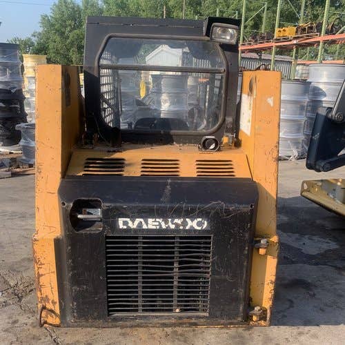 Used Daewoo DSL601 Skid Steer Loader parts.