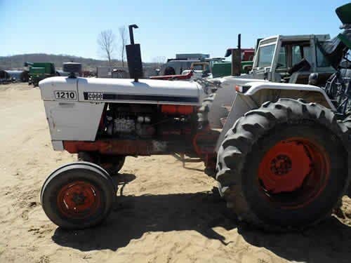Used David Brown 1210 Tractor parts.