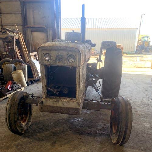 Used David Brown 1212 Tractor parts.