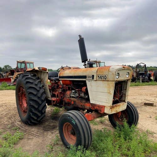Used David Brown 1410 Tractor parts.
