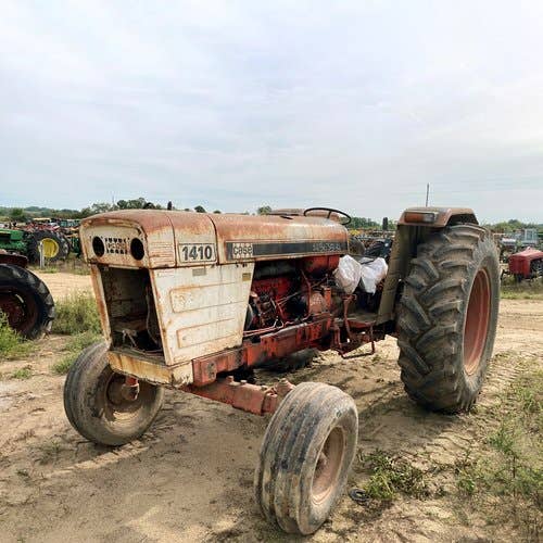 Used David Brown 1410 Tractor parts.