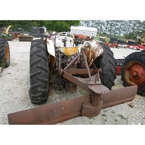 Used David Brown 990 Tractor parts.