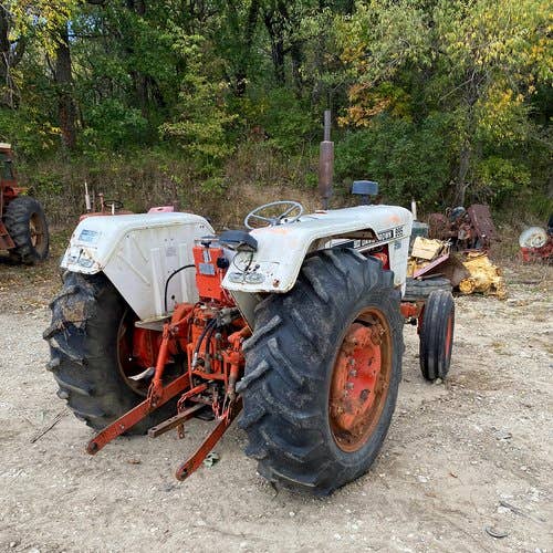 Used David Brown 995 Tractor parts.