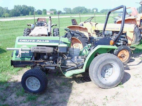 Used Deutz 5215 Tractor parts.
