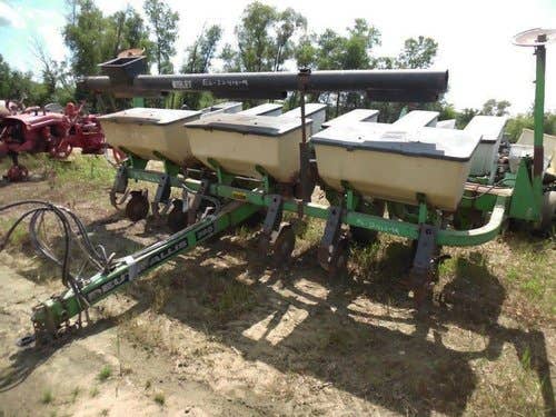Used Deutz Allis 385 Planter parts.