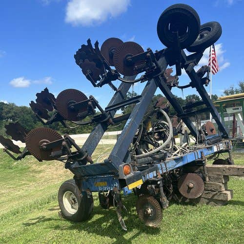 Used DMI 3300 Tillage parts.