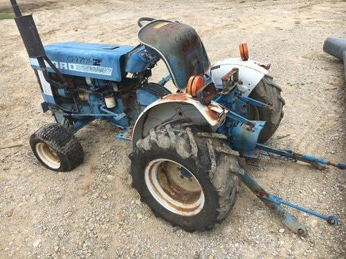 Used Ford 1210 Tractor parts.