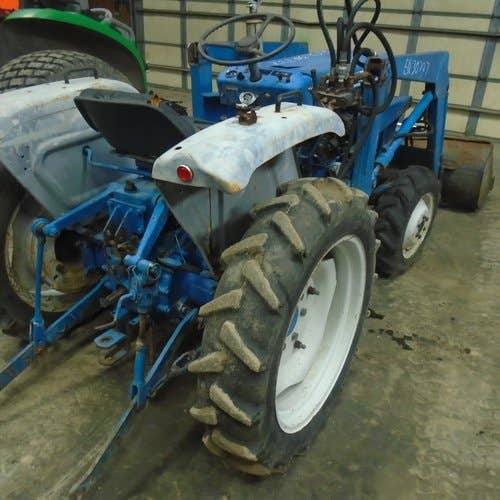 Used Ford 1300 Tractor parts.