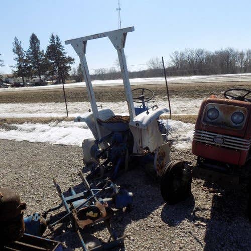 Used Ford 1300 Tractor parts.