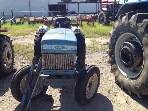 Used Ford 1510 Tractor parts.