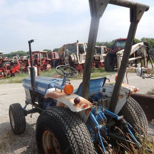 Used Ford 1510 Tractor parts.