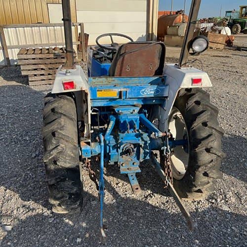 Used Ford 1520 Tractor parts.