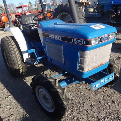 Used Ford 1520 Tractor parts.