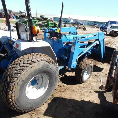Used Ford 1620 Tractor parts.
