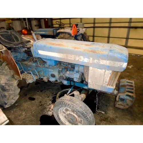 Used Ford 1710 Tractor parts.