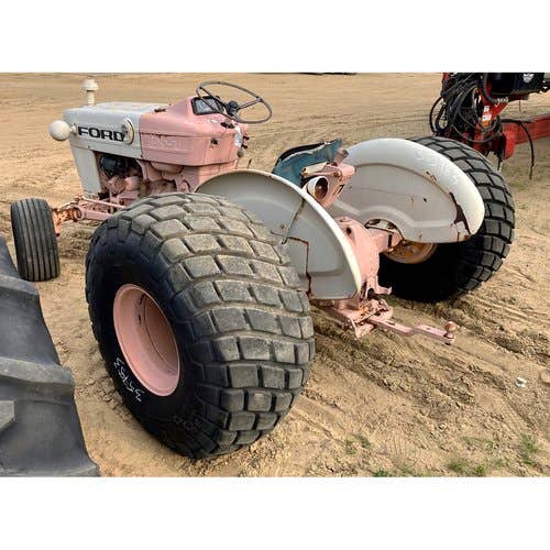 Used Ford 2600 Tractor parts.