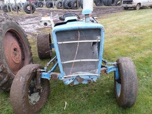 Used Ford 3000 Tractor parts.