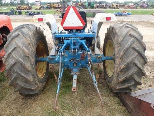 Used Ford 3415 Tractor parts.