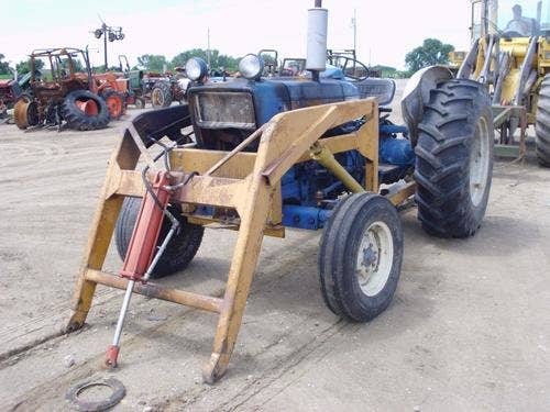 Used Ford 4100 Tractor parts.