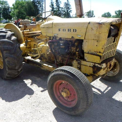 Used Ford 4400 Tractor parts.