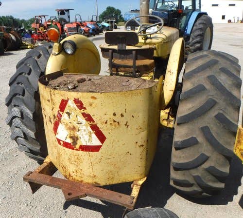 Used Ford 4400 Tractor parts.