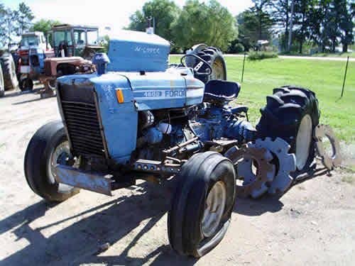 Used Ford 4600 Tractor parts.