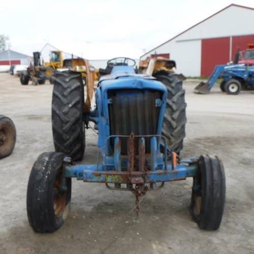 Used Ford 4600 Tractor parts.