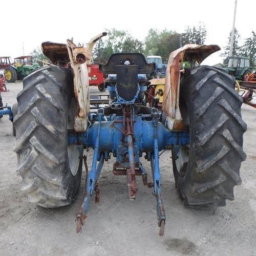 Used Ford 4600 Tractor parts.