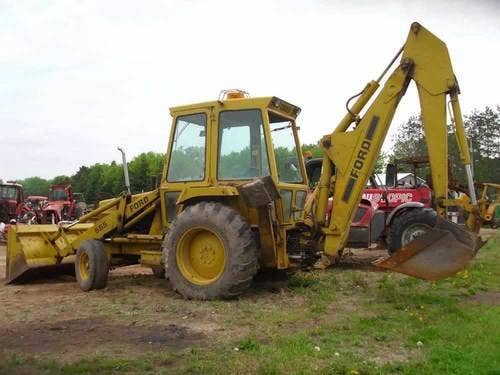 Used Ford 555 Construction & Industrial parts.