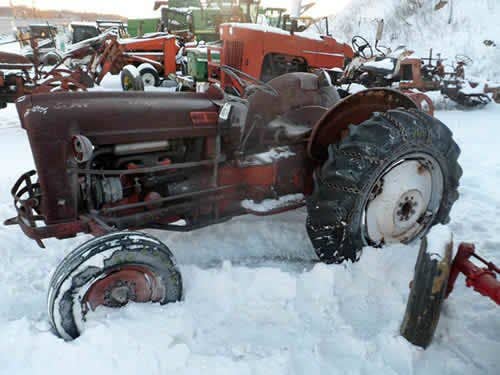 Used Ford 600 Tractor parts.