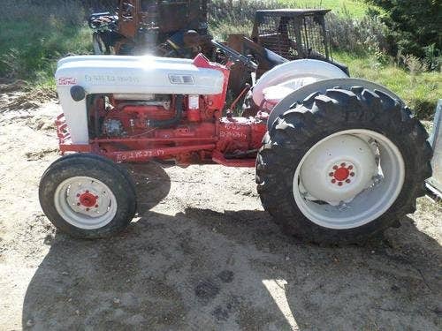 Used Ford 600 Tractor parts.