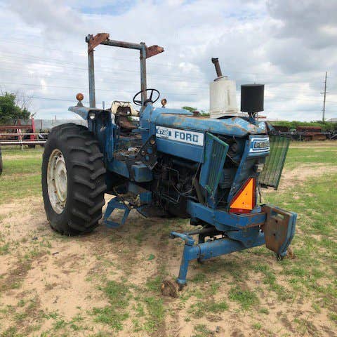 Used Ford 6700 Tractor parts.