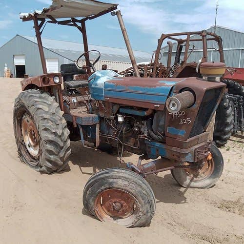 Used Ford 7000 Tractor parts.