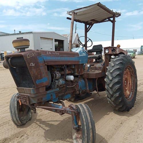 Used Ford 7000 Tractor parts.