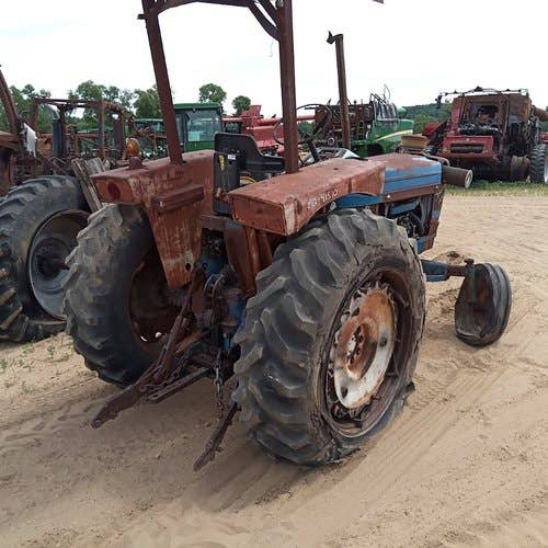 Used Ford 7000 Tractor parts.