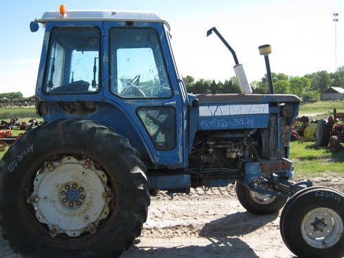 Used Ford 7700 Tractor parts.