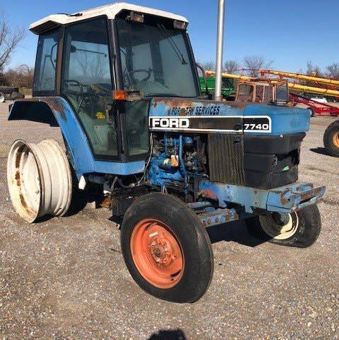 Used Ford 7740 Tractor parts.