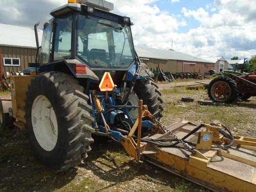Used Ford 7840 Tractor parts.