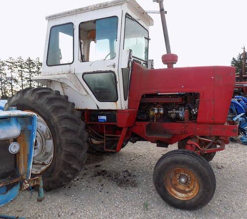 Used Ford 8000 Tractor parts.