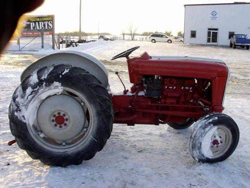 Used Ford 801 Tractor parts.