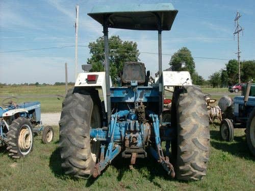 Used Ford 8240 Tractor parts.