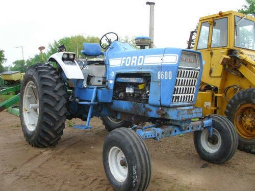 Used Ford 8600 Tractor parts.