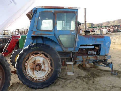 Used Ford 8600 Tractor parts.