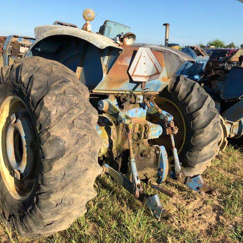 Used Ford 8600 Tractor parts.