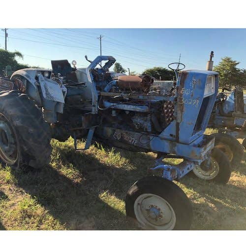 Used Ford 8600 Tractor parts.